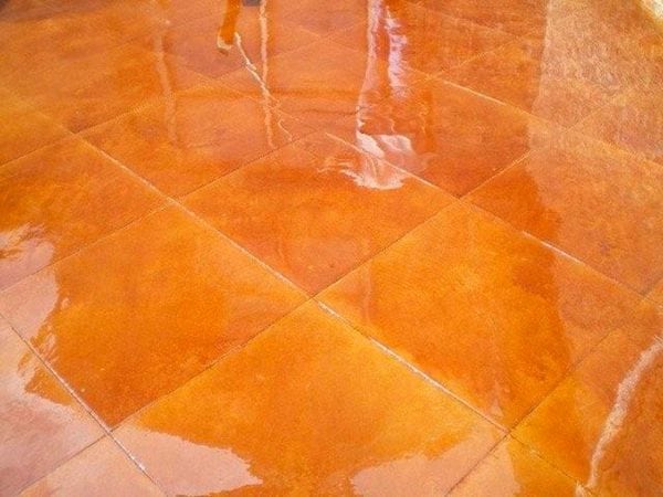 Tile varnish