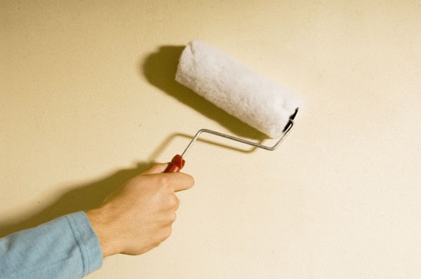 We grounded the walls of the kitchen before painting