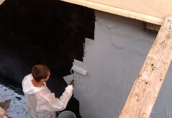 Penetrating waterproofing foundation