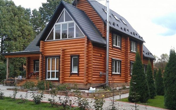 Maison en bois rondin