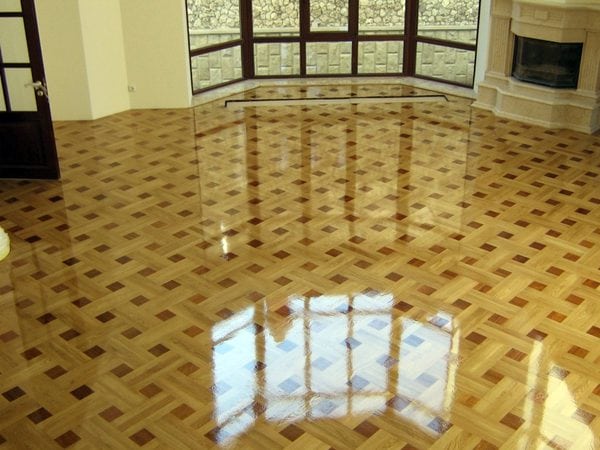 Parquet floor in the house varnished