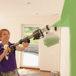 Airbrush for painting walls