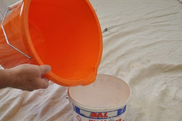 Flushing with water-based paint with water