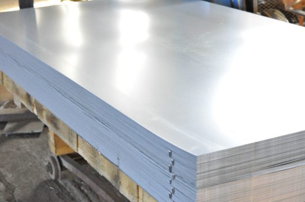 Galvanized smooth sheet with polymer coating