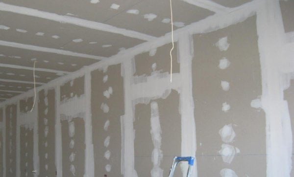 Drywall preparation for wallpaper