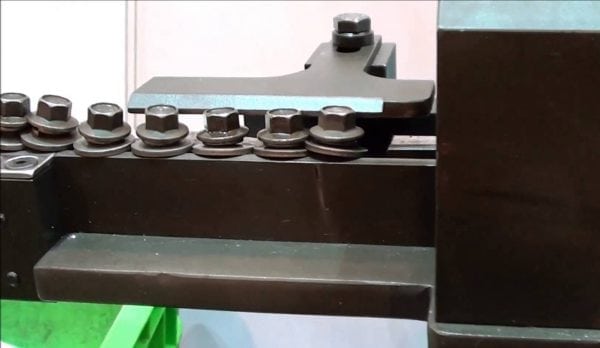 Self-tapping conveyor line