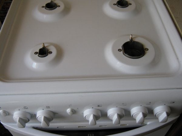 Enamelled gas stove