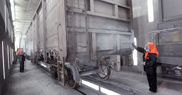 Using HS-76 varnish to protect freight cars