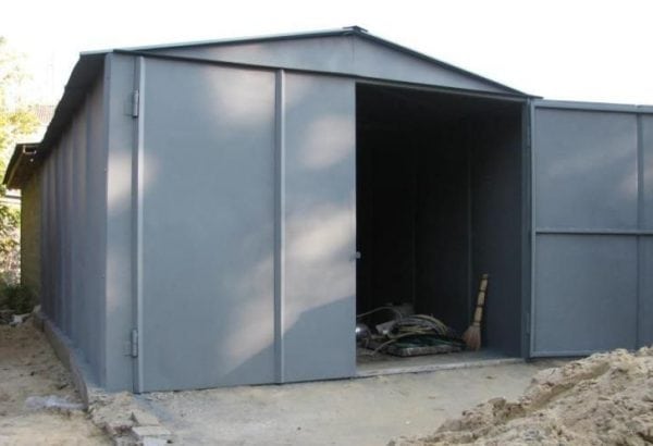 Garage covered with soil PF-010M