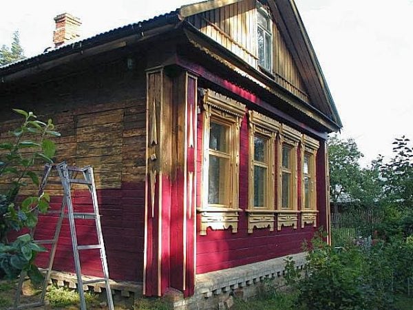 La peinture MA-15 convient aux boiseries extérieures