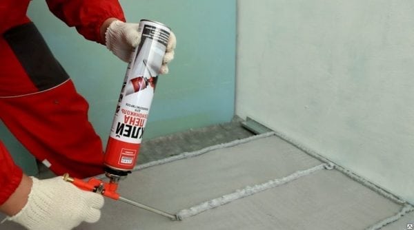 Application of TechnoNicol adhesive foam