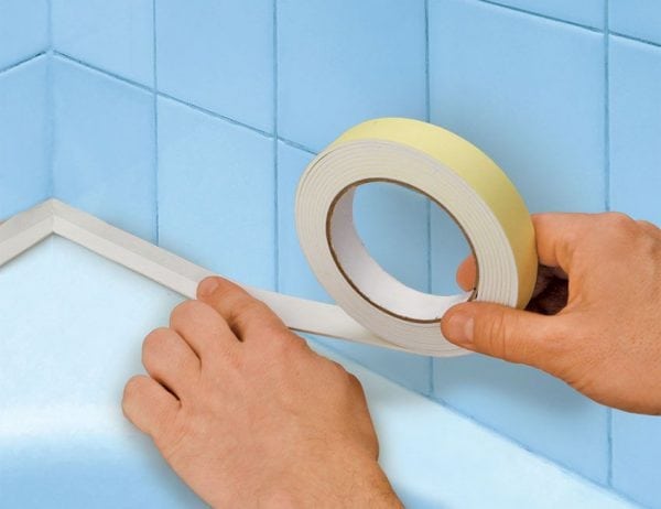 Sticker of self-adhesive tape for bathtubs