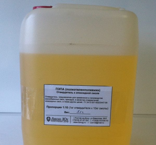 Epoxy curing polyethylene