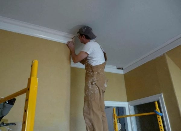 Installation of ceiling skirting board on wallpaper