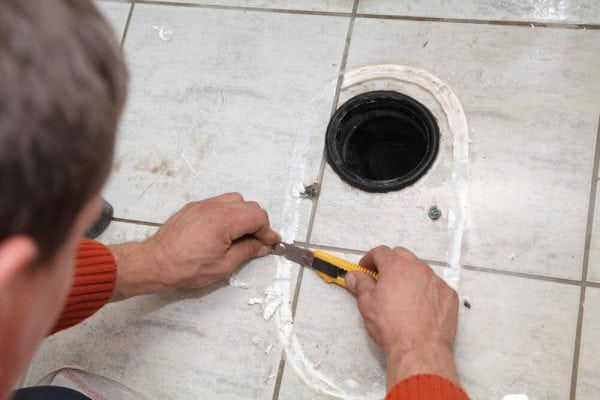 Tile Removing Residual Silicone Sealant