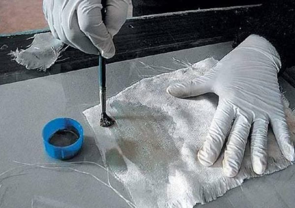 Ngâm sợi thủy tinh với nhựa epoxy