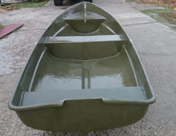 Peinture bateau en plastique