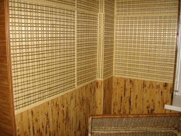 Using Eco-Friendly Bamboo Wallpaper