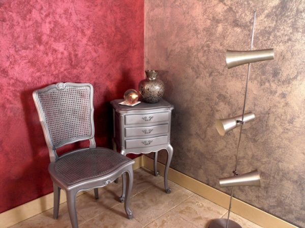 Wallpaper untuk plaster Venetian