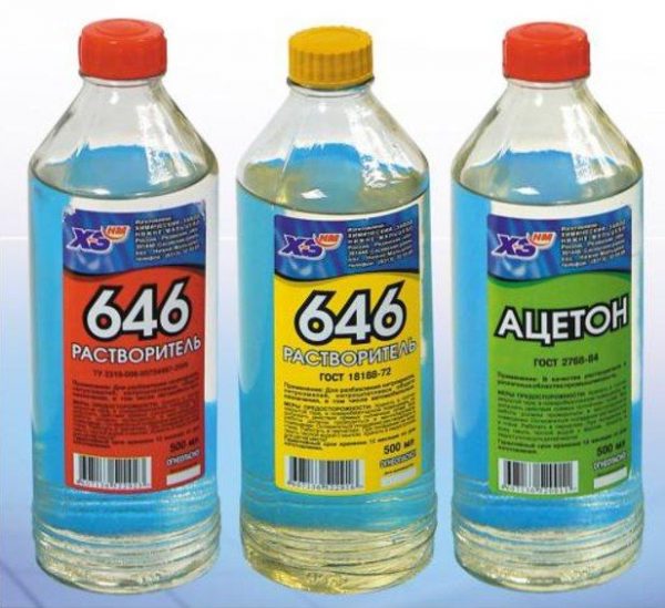 Acetone có thể được sử dụng để pha loãng epoxy.