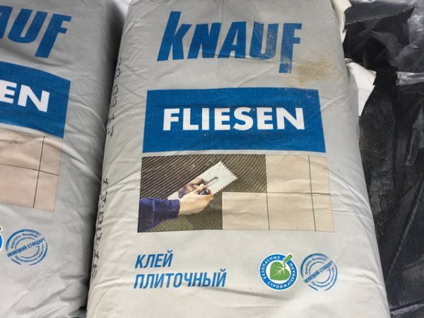 Tile adhesive Knauf