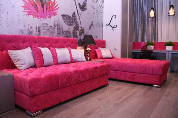 Fuchsia được coi là một sắc thái xa hoa.