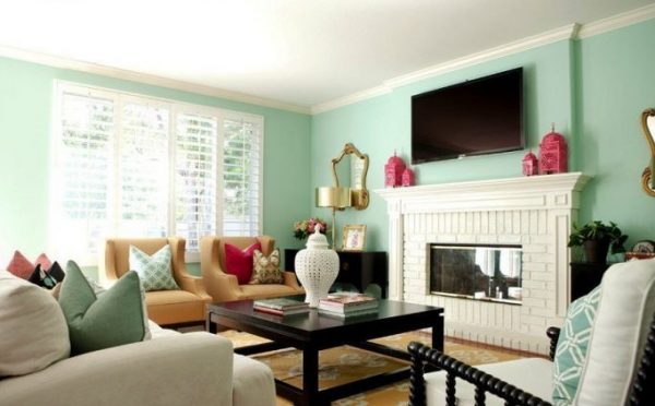 Mint walls in the living room