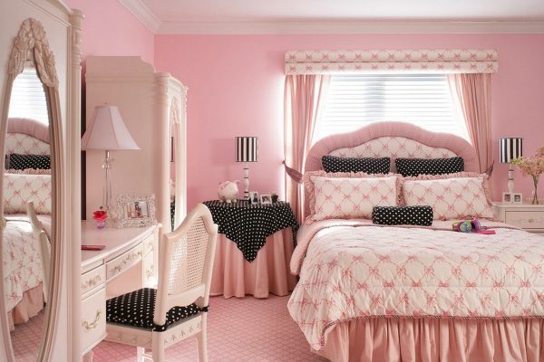 Pink bedroom