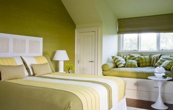 The use of olive in the design of the bedroom