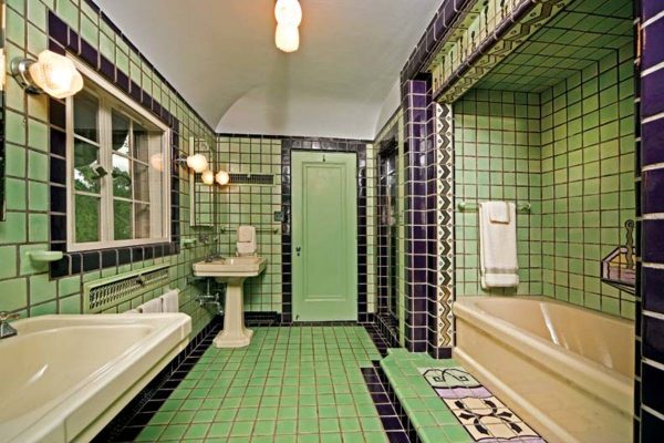 Art Deco style bathroom