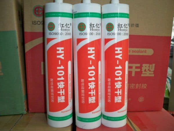 Silicone heating agent for heating batteries