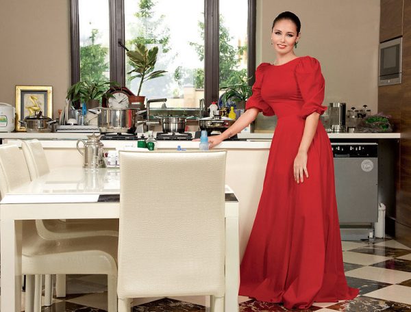 Kitchen in the townhouse of Pavel Volya and Laysan Utyasheva