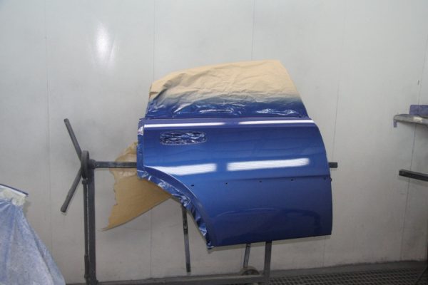 Complete repainting car door