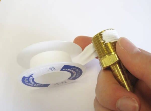 Fum tape white for sealing pipes