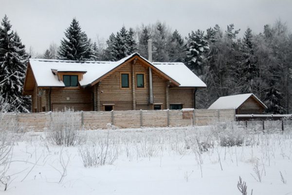 Porchenkov Mansion di Tolstopaltsevo