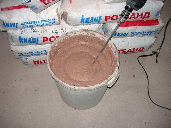 Preparation of plaster for mechanized application