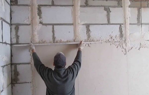 Stucco walls on lighthouses