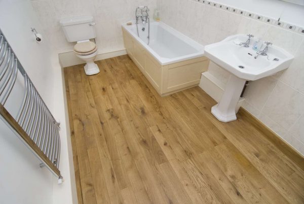 Waterproof laminate in the bathroom