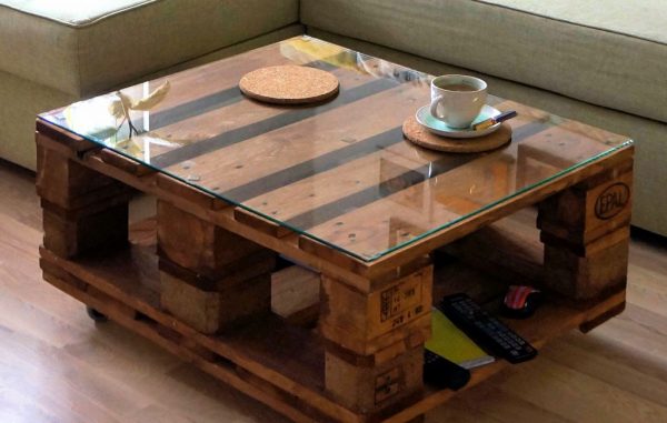 Pallet coffee table