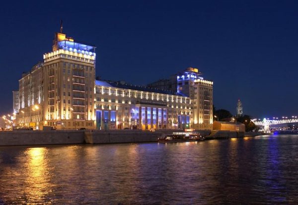 La maison sur le quai, qui abrite l'appartement du patriarche Kirill