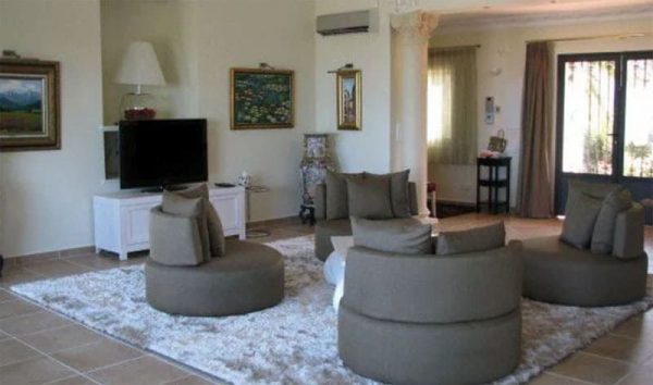 Interior of the living room of Natalia Vetlitskaya in Spain