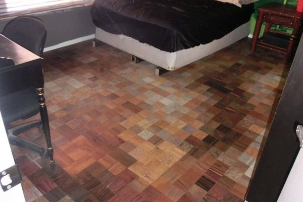 Laminate flooring