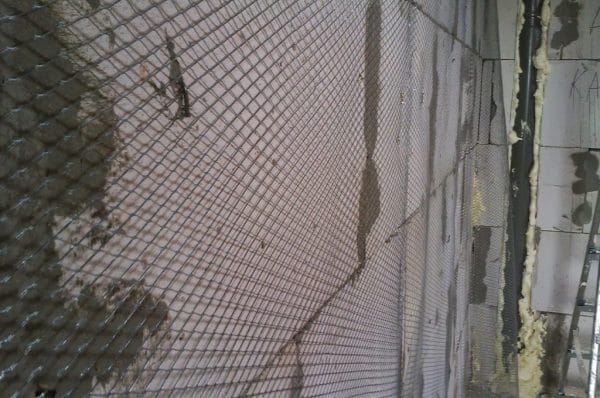 Reinforcing mesh for walls