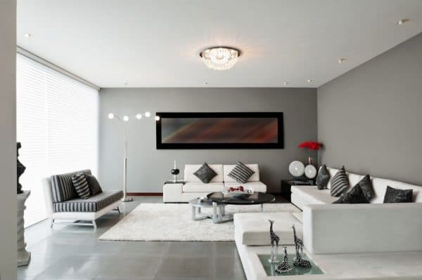 White ceiling in the interior of the living room