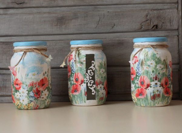 Decoupage lọ thủy tinh cho nhà bếp