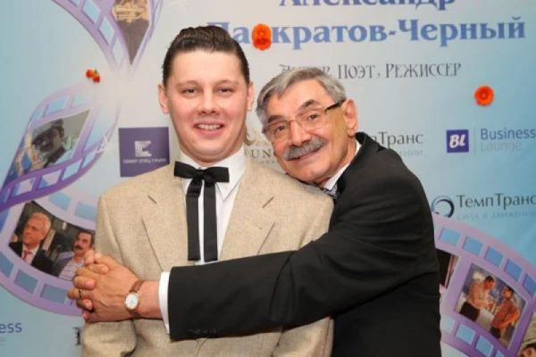 Alexander Pankratov dengan anaknya