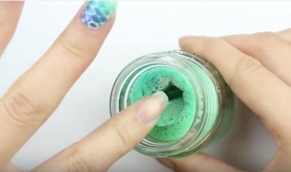 Removing nail polish with a sponge